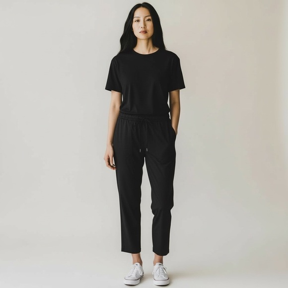 Lululemon Black Cropped Dance Studio Pants – Older Style, 20”, Size 4, EUC - Picture 1 of 4